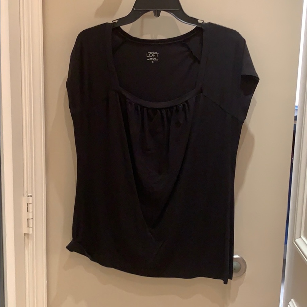 Black square neck tshirt